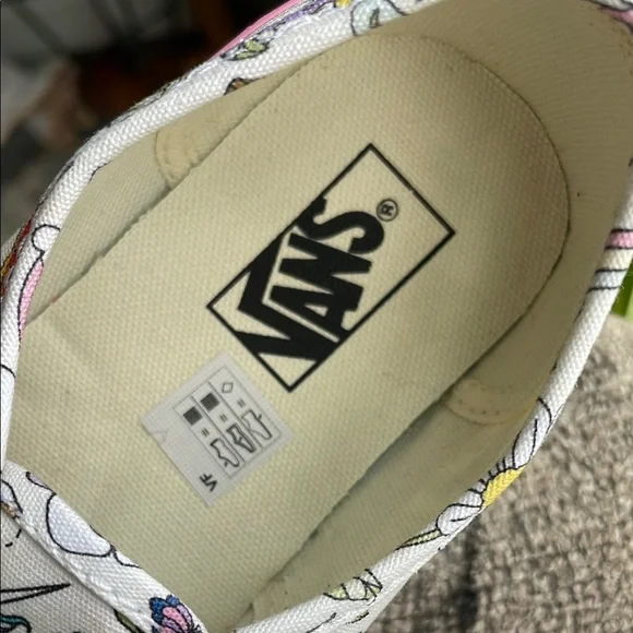 NWOT Vans Unicorn Mushroom Floral Canvas Sneakers Big Kid 4.5